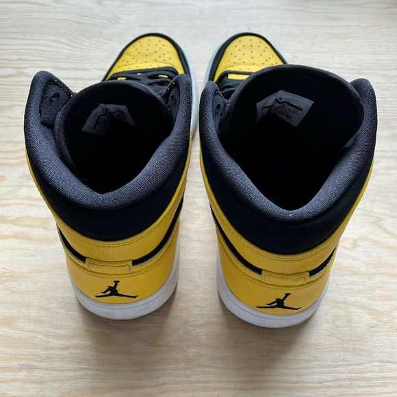 Air Jordan 1 Mid “new love” 2017 Release 554724-035 Size 8 In Men main image 4